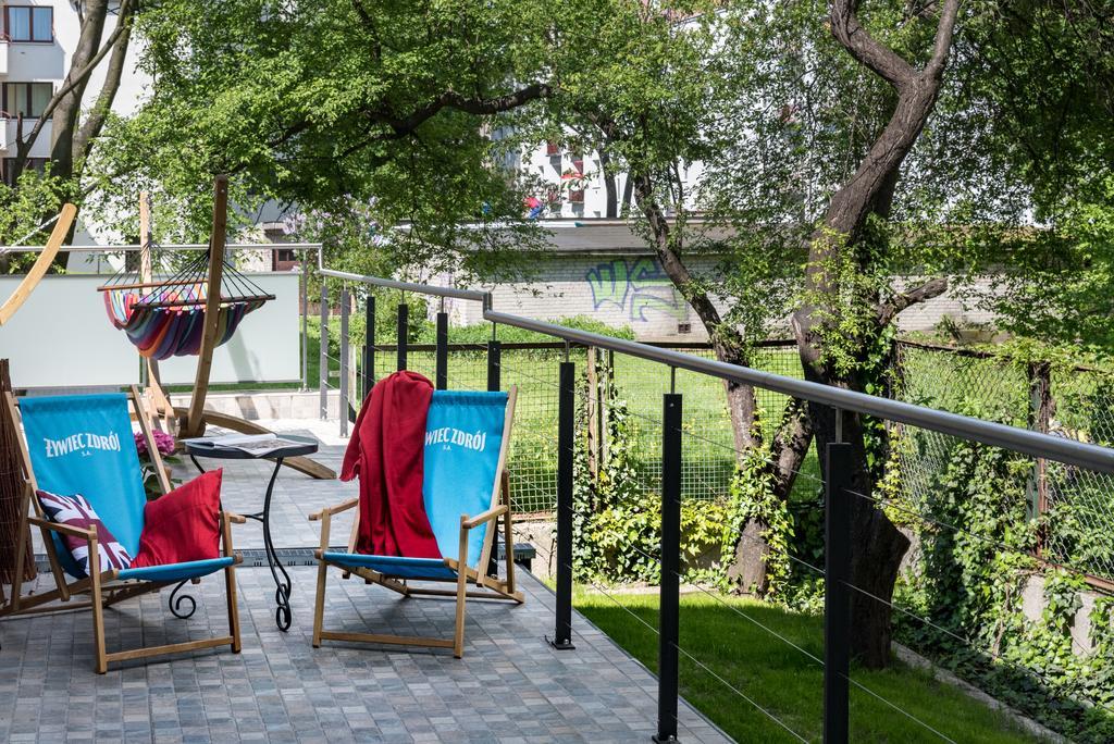 Ll20 Hostel Varşovia Exterior foto